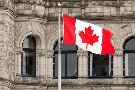 Канада объявила о введении ответных ввозных пошлин против США с 1 июля
