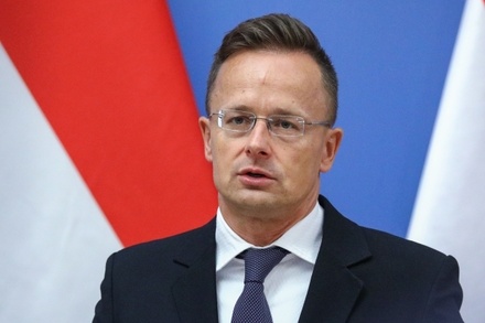 Глава МИДа Венгрии отверг идею санкций против «Газпрома» и «Росатома»