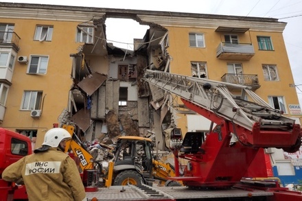 Семьи из частично обрушившегося дома в Волгограде обеспечат временным жильём