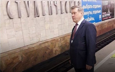 Пресс-секретарь взял на себя вину за неудачные снимки «одинокого» мэра Новосибирска
