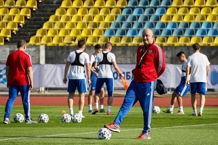 Дмитрий Сенников оценил шансы российской сборной по футболу на Евро-2020
