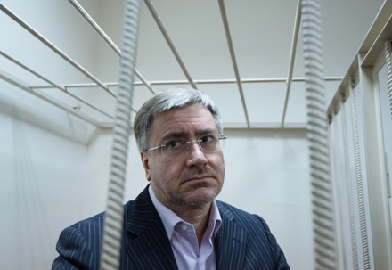 Бывший замглавы Ростуризма Дмитрий Амунц приговорён к 7 годам колонии