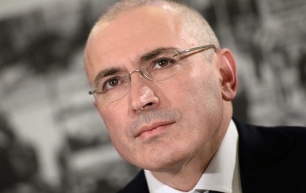 Михаила Ходорковского вызвали на допрос в СКР в качестве обвиняемого 