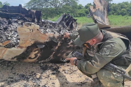 Венесуэльские военные сбили американский самолёт с наркотиками
