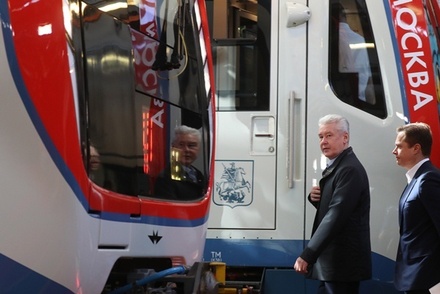 Более 600 вагонов «Москва» планируют поставить столичному метро в этом году