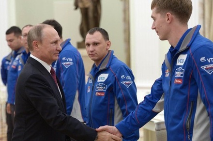 Путин поздравил команду «КамАЗ-Мастер» с победой на ралли «Шёлковый путь»