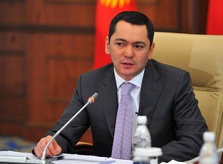 Кандидат в президенты Киргизии от оппозиции признал итоги выборов