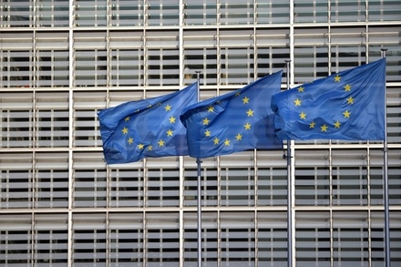 ЕС официально принял санкции за признание ДНР и ЛНР