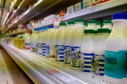 Ретейлеры предрекли перебои с поставками молочной продукции в России