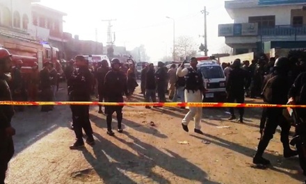 12 человек погибли при взрывах на северо-востоке Пакистана
