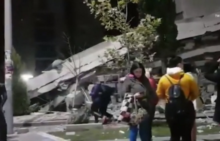 Граждане России не пострадали во время землетрясения в Албании