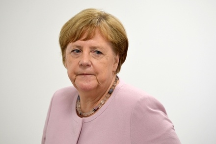 Ангела Меркель выразила соболезнования родственникам погибших в Галле