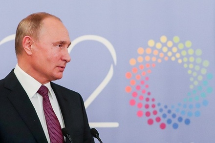 Владимир Путин оценил фильм о спасении российского президента американцами
