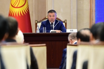 Парламент Киргизии отменил режим ЧП в Бишкеке