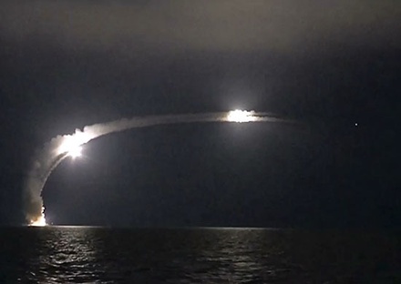 Минобороны опубликовало видео ударов российских кораблей по позициям ИГ