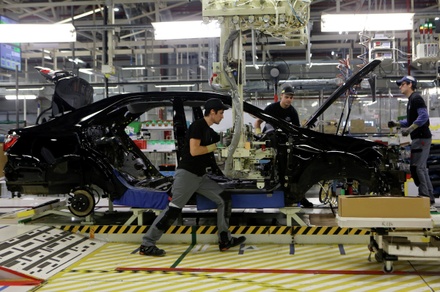 Toyota начала сокращать сотрудников своего завода в Санкт-Петербурге