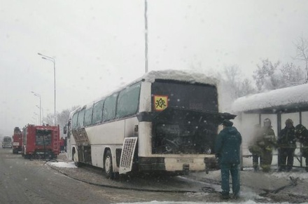 На Горьковском шоссе загорелся автобус с детьми 