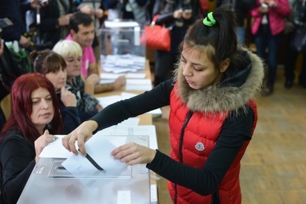 В Болгарии начался второй тур выборов президента