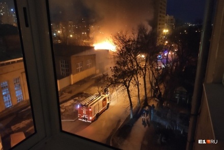 Число жертв пожара в Екатеринбурге достигло 7