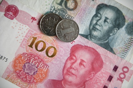 В августе россияне приобрели юаней на рекордные 39 млрд рублей