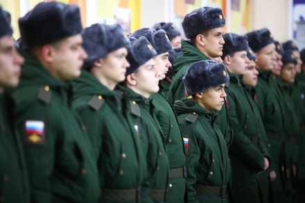Эксперт предложил воссоздать институт военных комиссаров в России