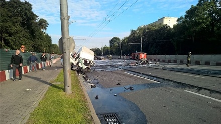 Уголовное дело возбуждено после ДТП со сгоревшим Mercedes на Волоколамском шоссе