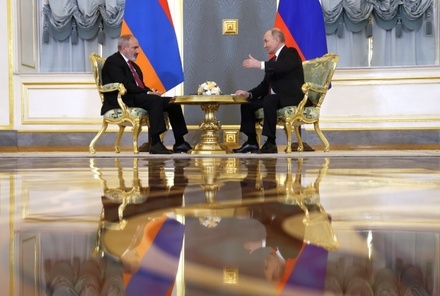 Владимир Путин и Никол Пашинян согласовали вывод российских военных и пограничников