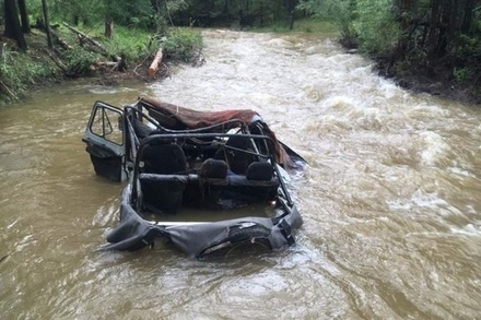 В Туве найдено тело десятой жертвы автоаварии на реке Шуй