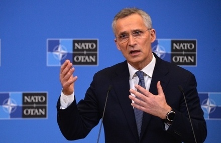 Владимир Зеленский обсудил с генсеком НАТО ситуацию в Чёрном море