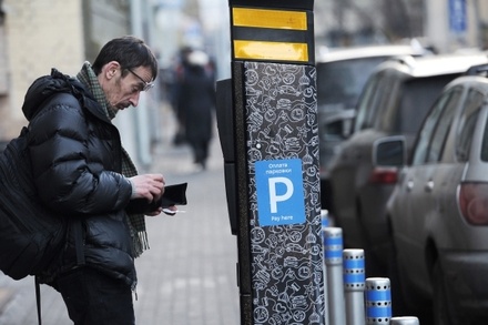 Почти 300 новых платных парковок появятся в Москве