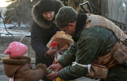 Спасатели ДНР организовали эвакуацию жителей Дебальцева