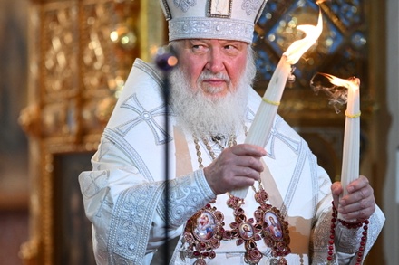 Патриарх Кирилл передал чудотворную Казанскую икону храму Христа Спасителя