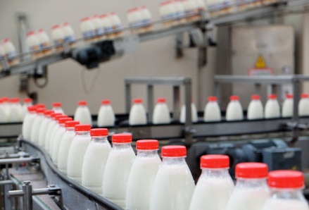 Ретейлеры сочли преждевременным обсуждение возможных перебоев с поставками молока