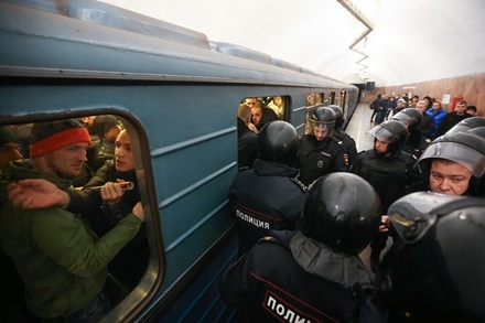 Полиция пресекла в метро Москвы три драки фанатов «Спартака» и ЦСКА