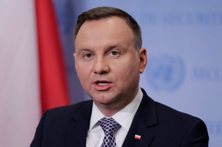 Президент Польши потребовал от ФРГ новых репараций
