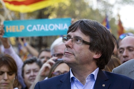 Лишённый полномочий глава Каталонии призвал сопротивляться Мадриду