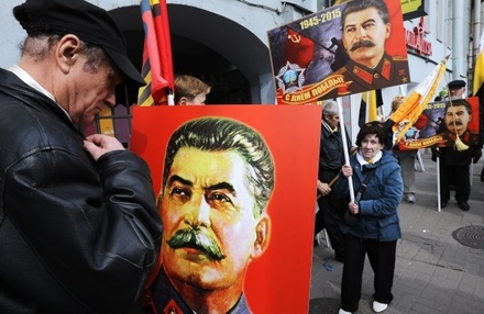 В КПРФ хотят открыть сталинский центр в Москве