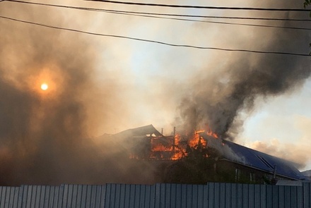 Причиной крупного пожара в Самаре назвали детскую шалость с огнём