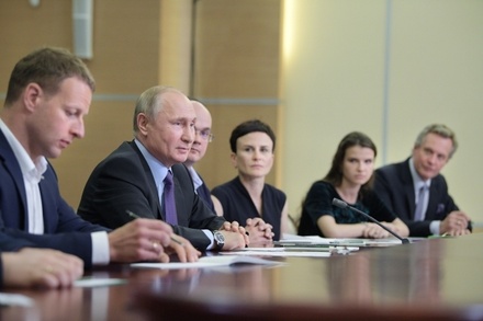 Путин призвал создать в России условия для привлечения уехавших за рубеж учёных