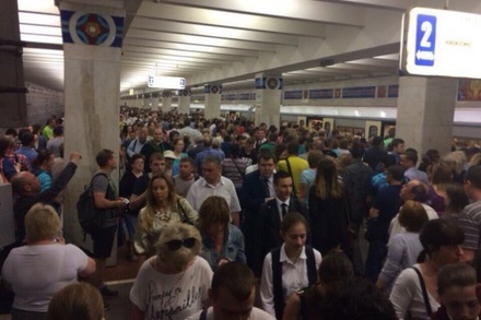 В метро произошёл сбой в движении между «Площадью Ильича» и «Шоссе Энтузиастов»