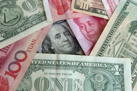 Власти Северной Кореи ввели запрет на хождение доллара и юаня