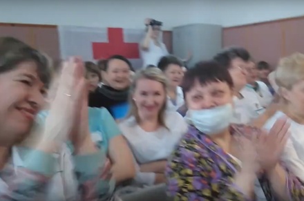 В Башкирии врачи встретили свои зарплаты аплодисментами и смехом