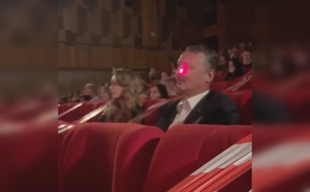 Экс-министр ДНР Стрелков пожаловался на светивших в лицо лазером сотрудников кинотеатра