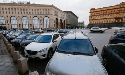 Жительницу Москвы оштрафовали на 320 тысяч рублей за неправильную парковку
