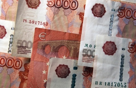 В Минтруде напомнили о выплате в 250 тысяч рублей
