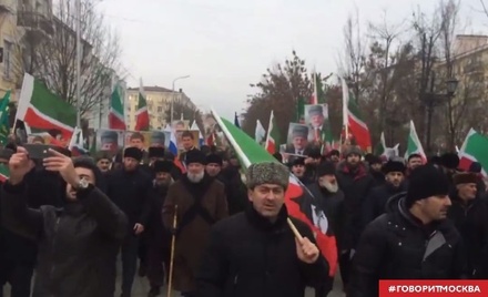В Грозном началось шествие в поддержку Рамзана Кадырова
