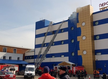 Очаг возгорания в ТЦ «Персей» в Москве находился на складе ткацкой фабрики