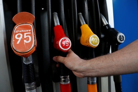 ФАС увязала рост цен на топливо с проявлениями монополизма на российском рынке
