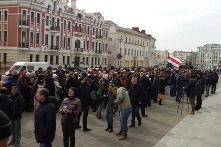 Около 300 предпринимателей провели в центре Минска несанкционированную акцию
