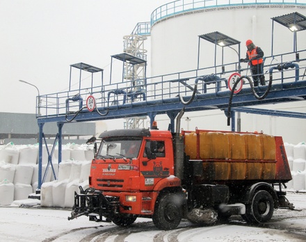 В России начали тестировать беспилотные снегоуборочные машины